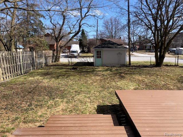 29508 Old N River Road Harrison Township, MI 48045 - Photo 13 of 18 IMG_7408.jpg