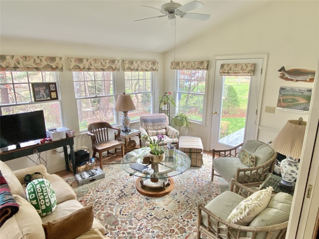 12 Meadowbrook Road Richmond, RI 02898 - Photo 13 of 47