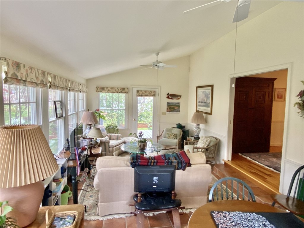 12 Meadowbrook Road Richmond, RI 02898 - Photo 15 of 47