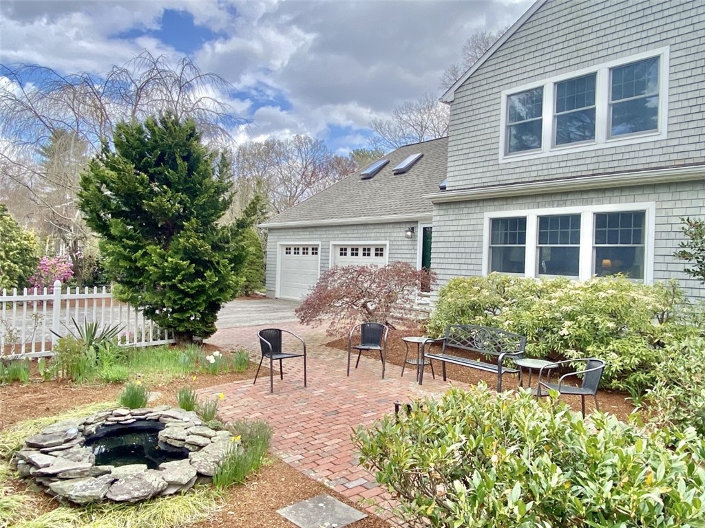 12 Meadowbrook Road Richmond, RI 02898 - Photo 2 of 47