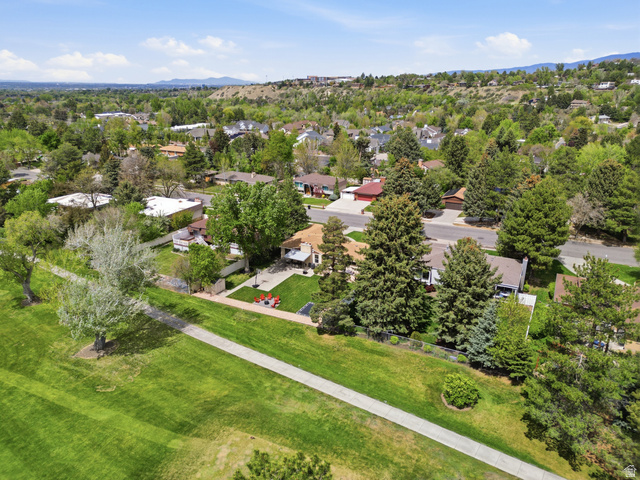 2508 Robidoux Road Sandy, UT 84093 - Photo 4 of 42