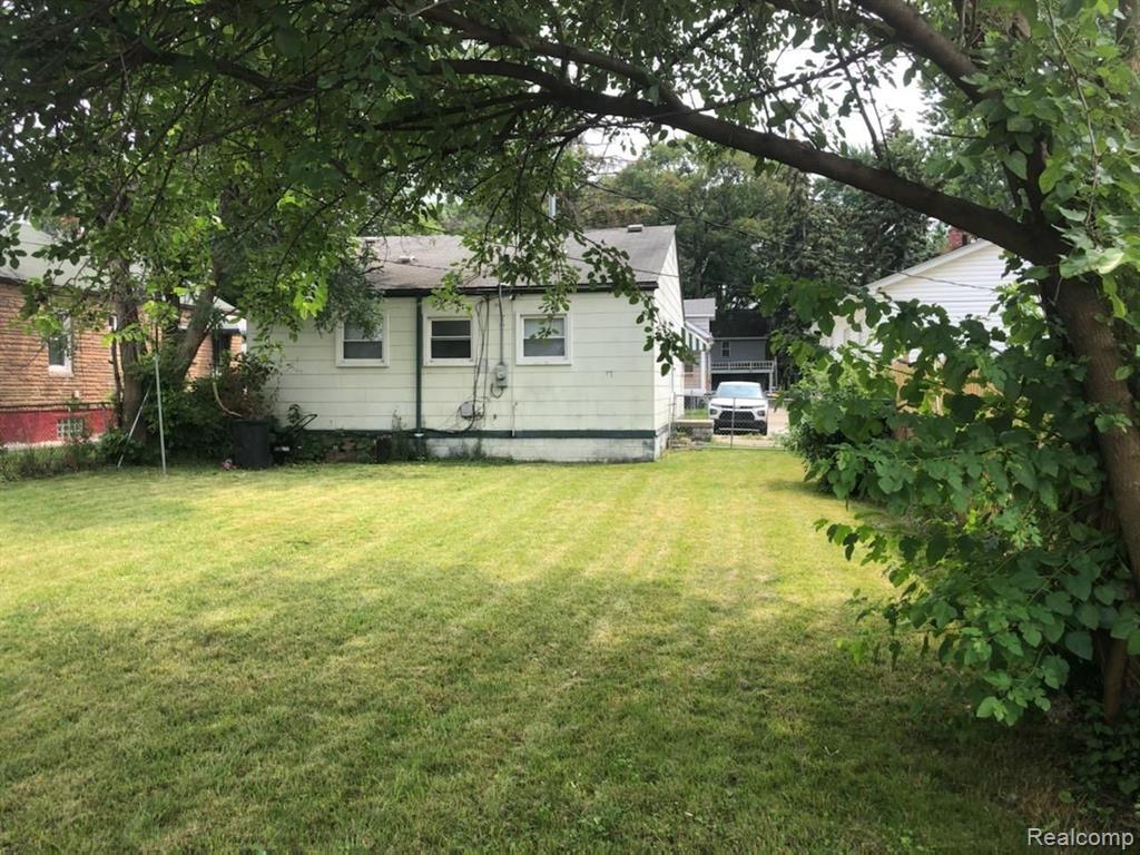 2159 Rome Avenue Warren, MI 48091 - Photo 2 of 12