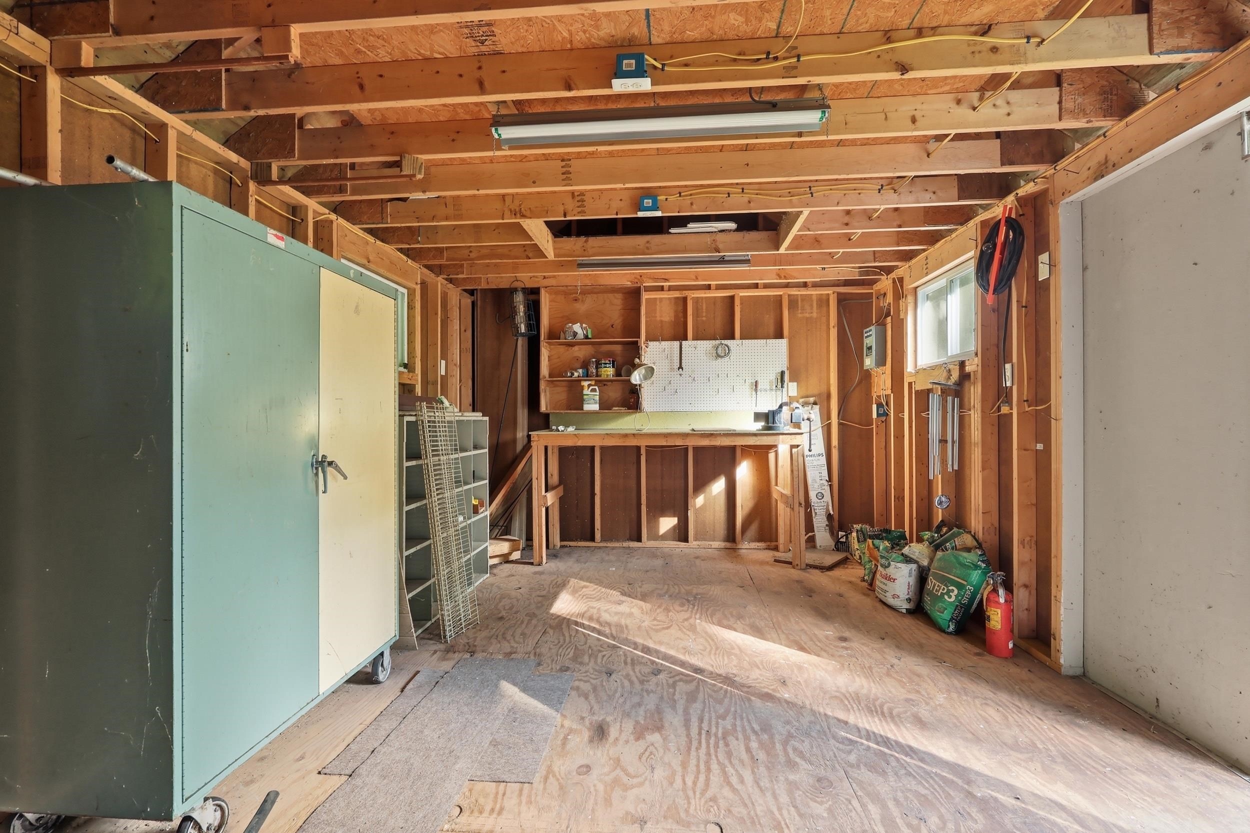 85 Whitney Avenue Manchester, NH 03104 - Photo 42 of 58