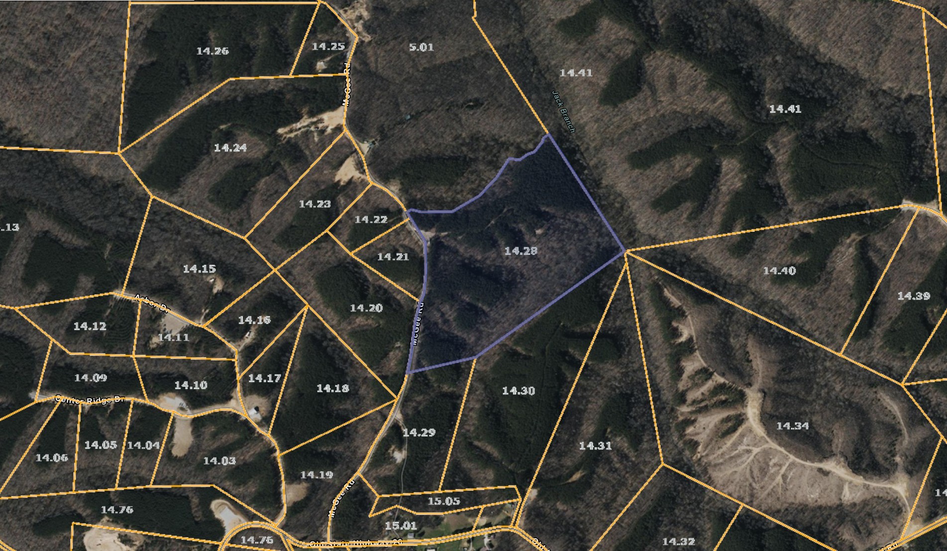 3149 Mcgee Road Linden, TN 37096 - Photo 9 of 18 an empty room with wooden floor