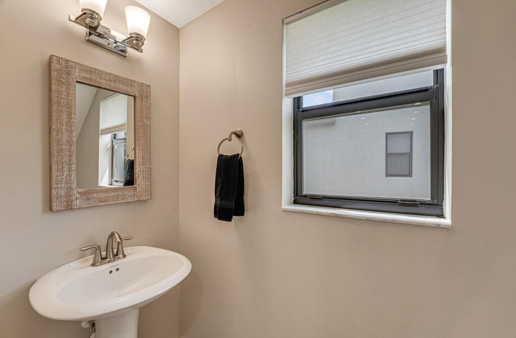 5490 Starfish Road Westlake, FL 33470 - Photo 24 of 86 25