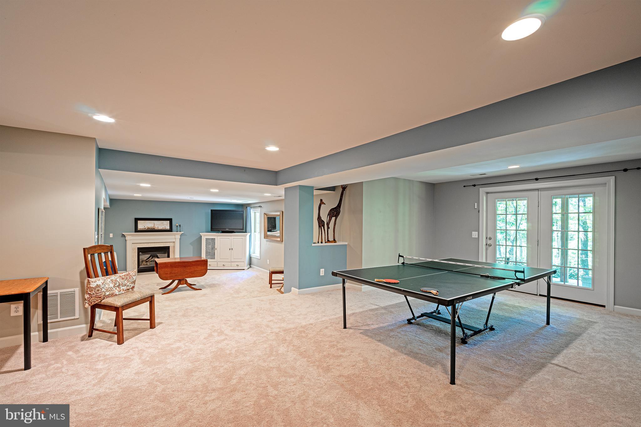 47333 Middle Bluff Place Sterling, VA 20165 - Photo 33 of 43