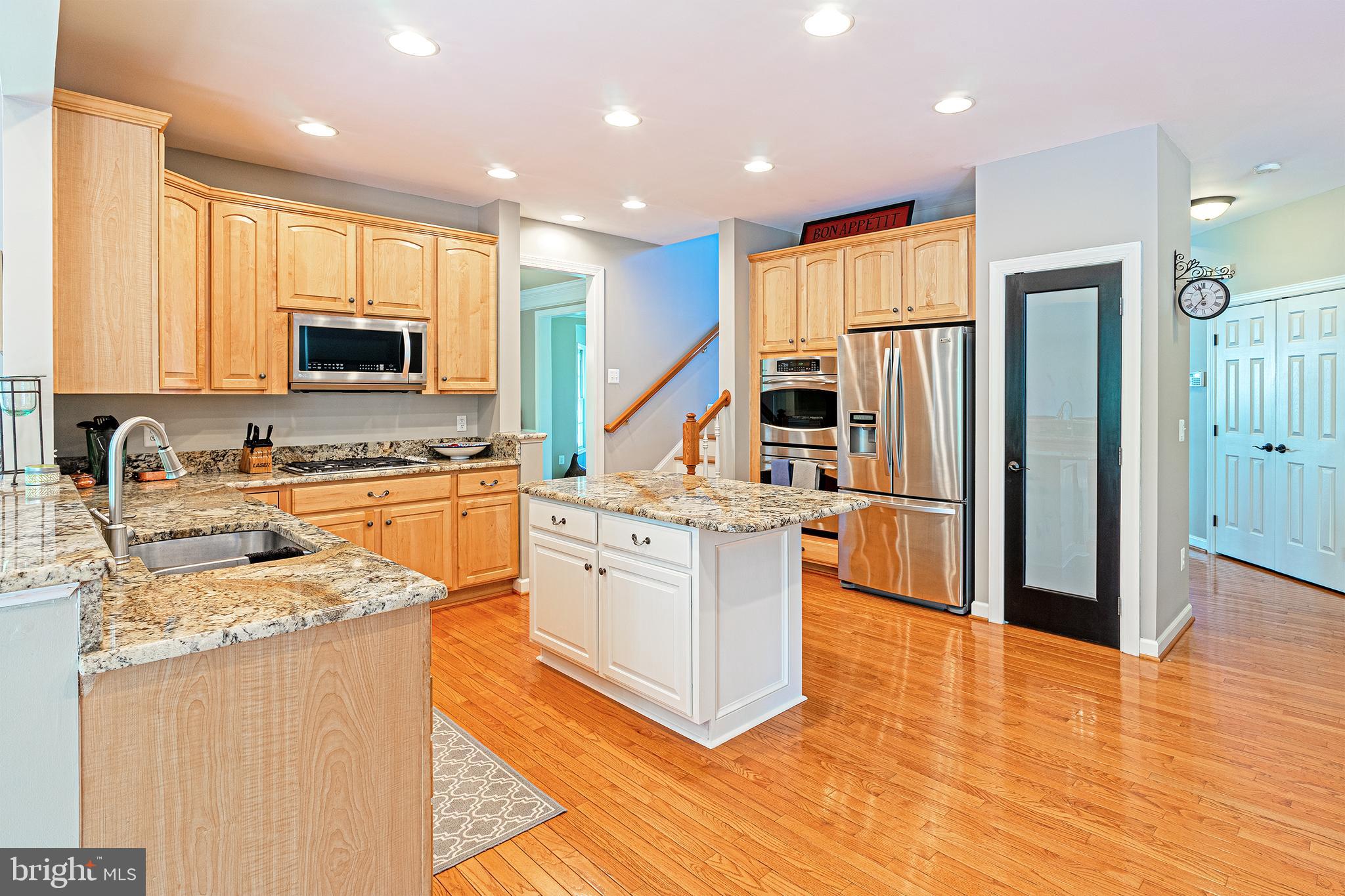 47333 Middle Bluff Place Sterling, VA 20165 - Photo 9 of 43