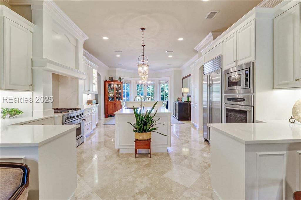 17 Bayley Road Bluffton, SC 29910 - Photo 15 of 62 Kitchen