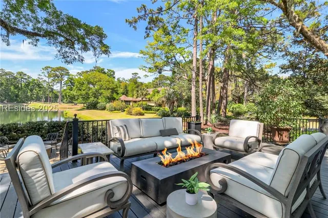 $2,270,000 | 17 Bayley Road, Bluffton, SC 29910