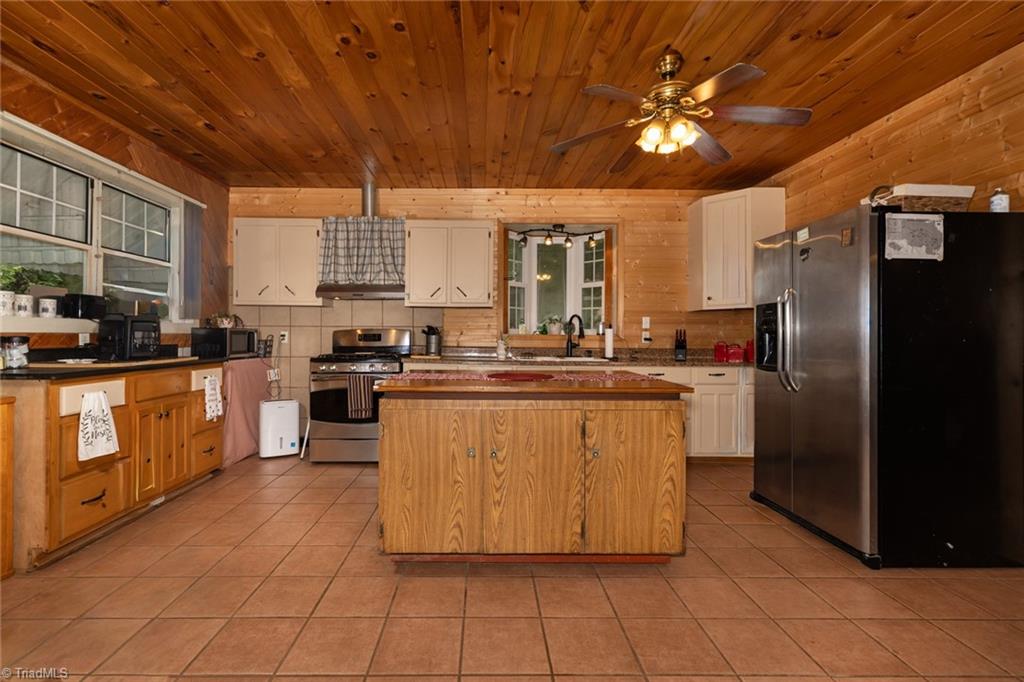3916 Traphill Road Hays, NC 28635 - Photo 17 of 33 Gallery Image 17