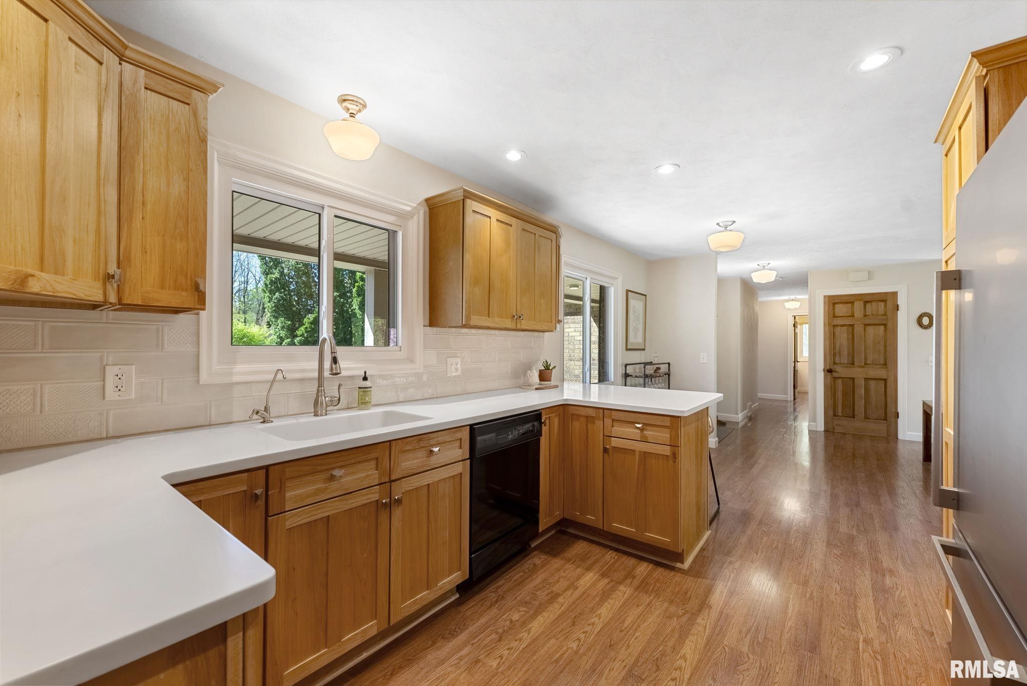 10326 133rd St Court West Taylor Ridge, IL 61284 - Photo 13 of 43 Gallery Image 13