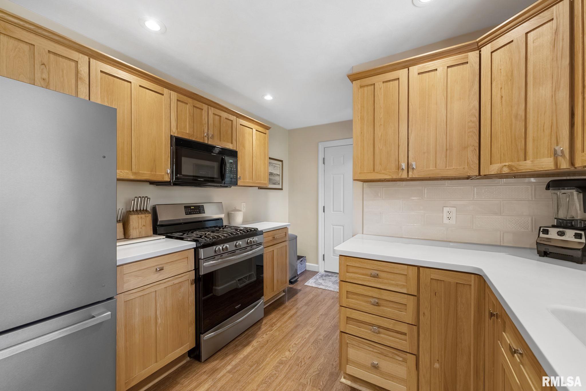 10326 133rd St Court West Taylor Ridge, IL 61284 - Photo 14 of 43 Gallery Image 14