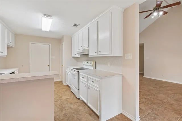 $299,900 | 2511 Westwood Main Drive, Bryan, TX 77807