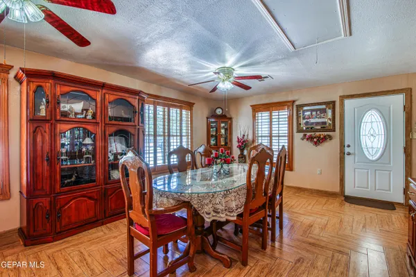 $289,000 | 916 Mike Maros Street, Fabens, TX 79838