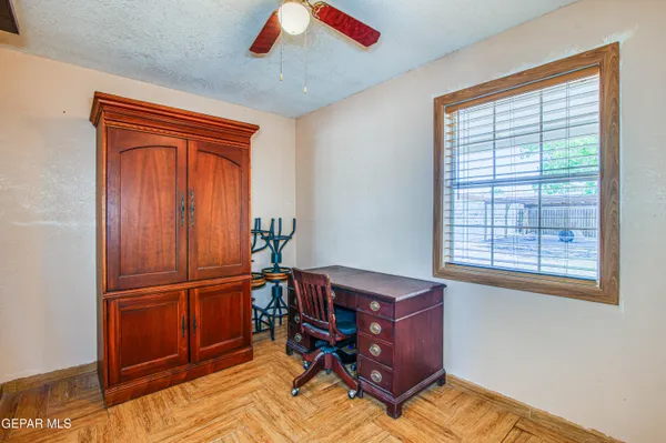 $289,000 | 916 Mike Maros Street, Fabens, TX 79838