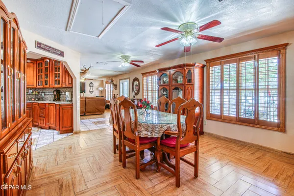 $289,000 | 916 Mike Maros Street, Fabens, TX 79838