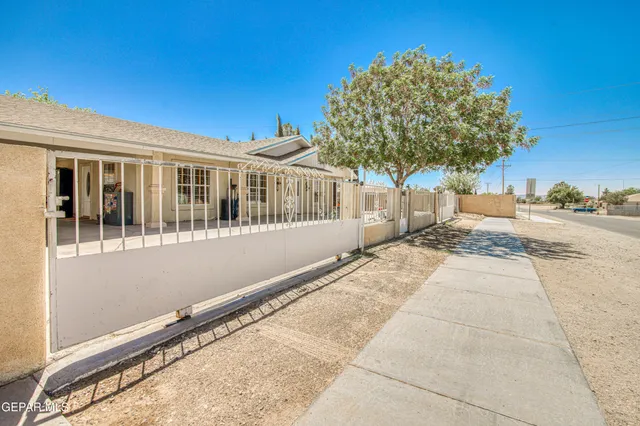 $295,000 | 916 Mike Maros Street, Fabens, TX 79838