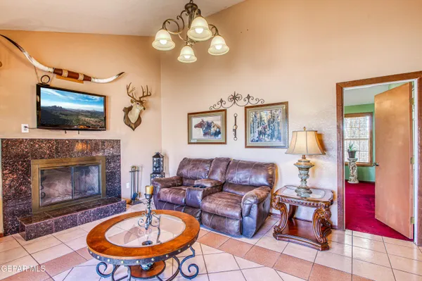 $289,000 | 916 Mike Maros Street, Fabens, TX 79838