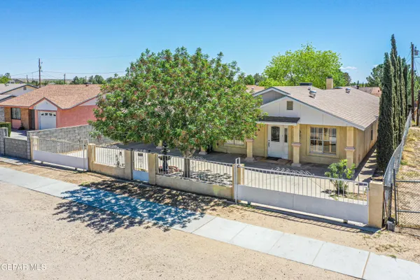 $289,000 | 916 Mike Maros Street, Fabens, TX 79838