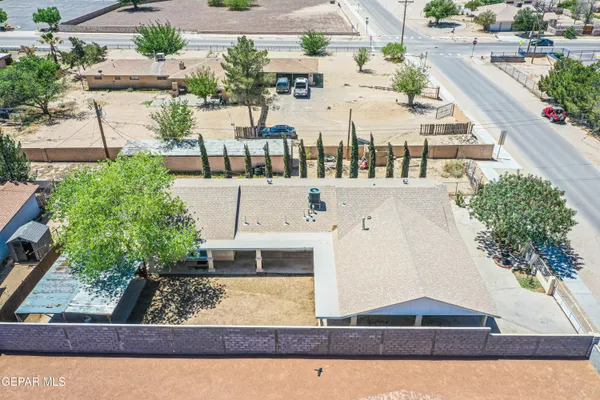 $289,000 | 916 Mike Maros Street, Fabens, TX 79838