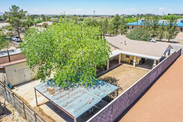 $289,000 | 916 Mike Maros Street, Fabens, TX 79838