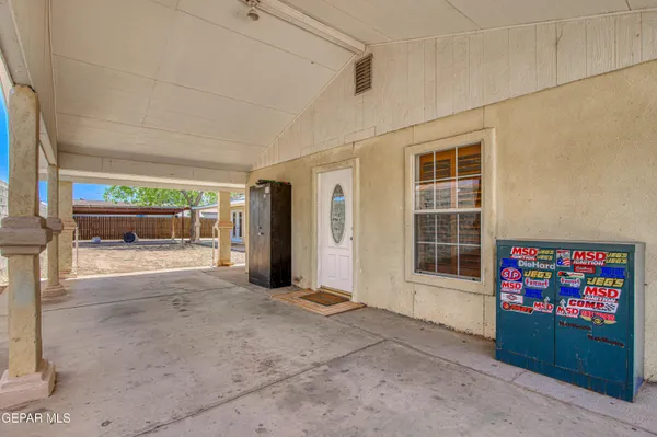 $289,000 | 916 Mike Maros Street, Fabens, TX 79838