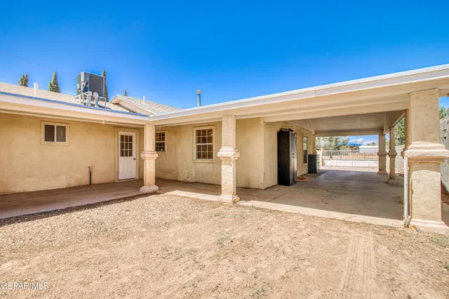 $295,000 | 916 Mike Maros Street, Fabens, TX 79838