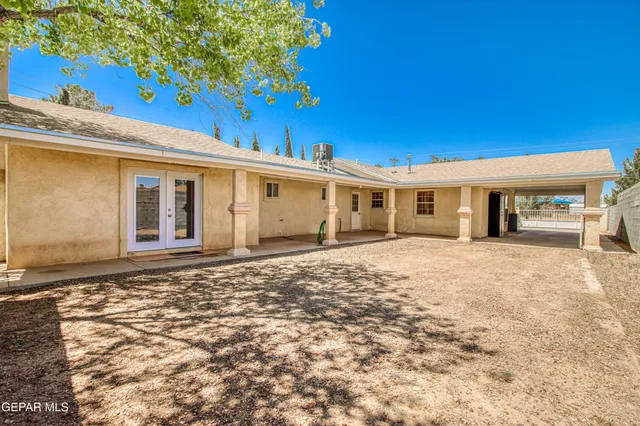 $295,000 | 916 Mike Maros Street, Fabens, TX 79838