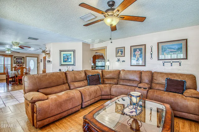 $295,000 | 916 Mike Maros Street, Fabens, TX 79838