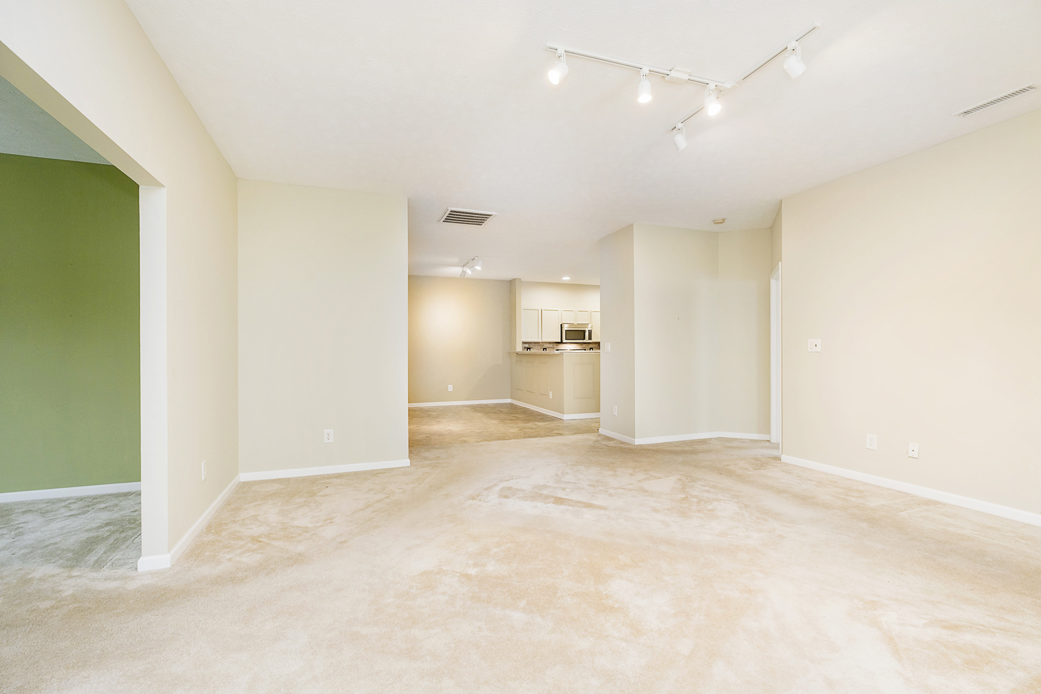 9964 Donavan Lane Fishers, IN 46038 - Photo 7 of 29