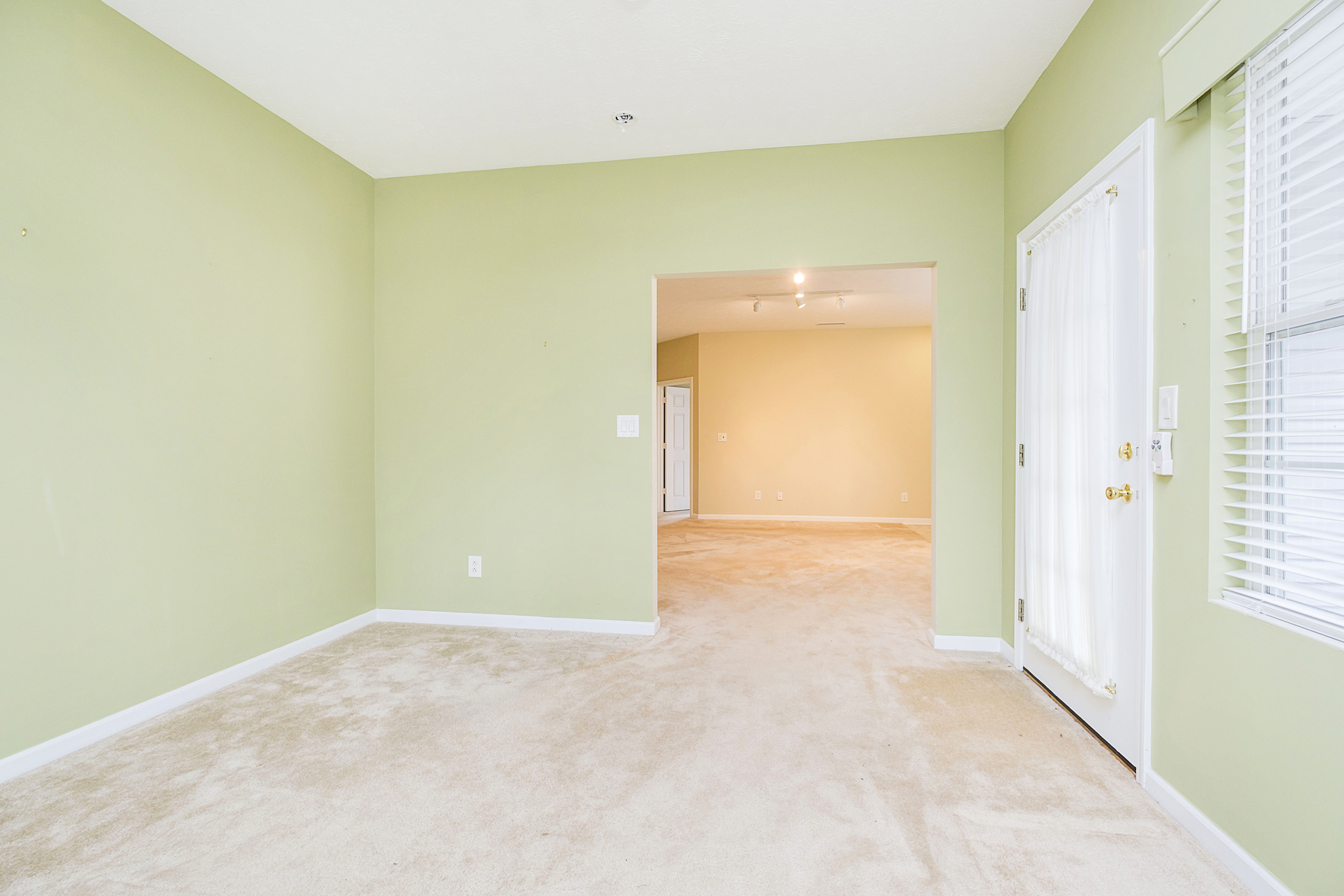 9964 Donavan Lane Fishers, IN 46038 - Photo 9 of 29