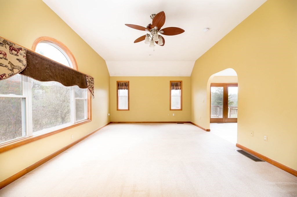 125 Clark Road Shirley, MA 01464 - Photo 16 of 32