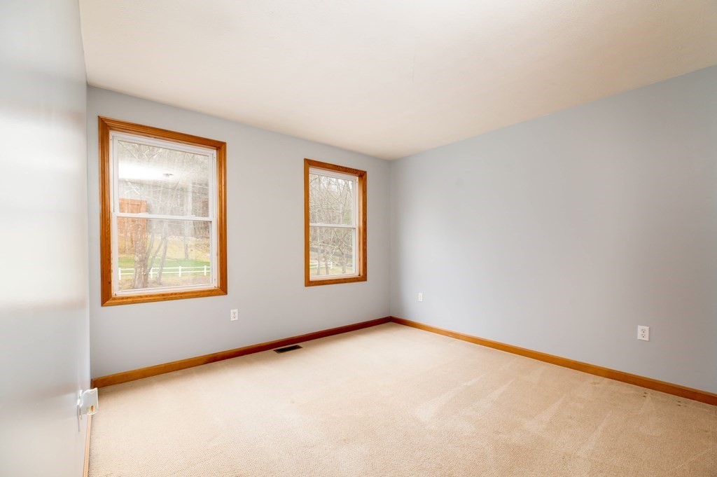 125 Clark Road Shirley, MA 01464 - Photo 23 of 32