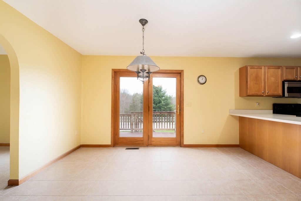 125 Clark Road Shirley, MA 01464 - Photo 10 of 32