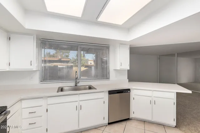 $2,225 | 2128 East Villa Court, Tempe, AZ 85282