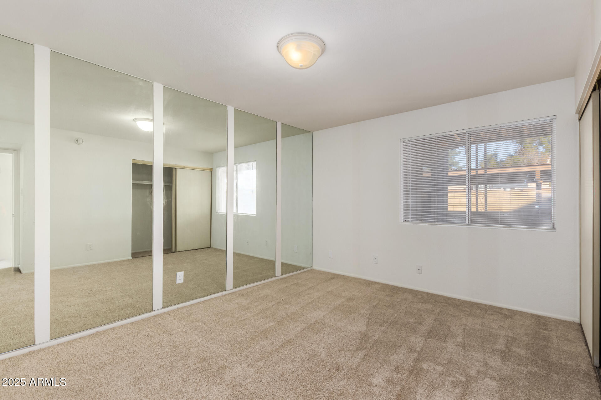 2128 East Villa Court Tempe, AZ 85282 - Photo 14 of 32 a view of an empty room