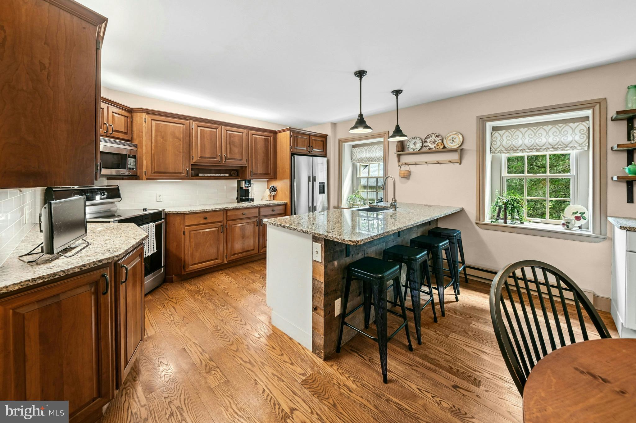 4925 Mill Road Emmaus, PA 18049 - Photo 9 of 32