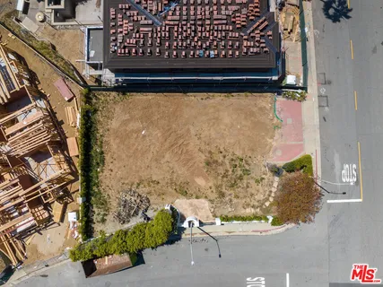 $1,299,999 | 1588 Chastain Parkway East, Pacific Palisades, CA 90272
