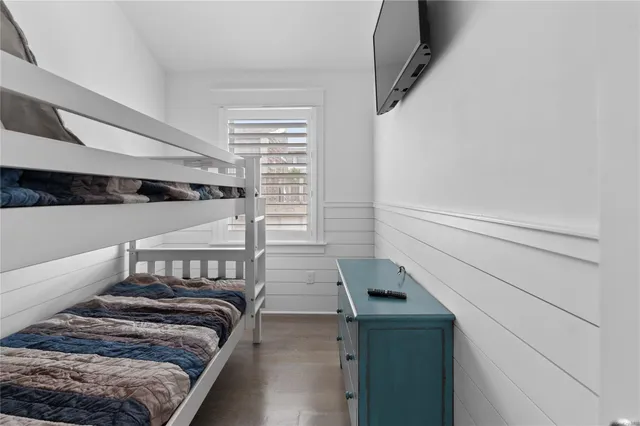 $13,000 | 386 Dehnhoff Walk, Ocean Beach, NY 11770