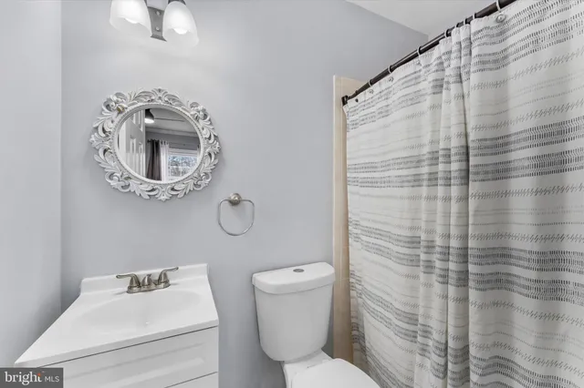 $544,900 | 14839 Maidstone Court, Centreville, VA 20120