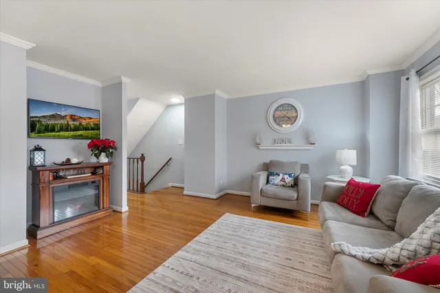 $544,900 | 14839 Maidstone Court, Centreville, VA 20120