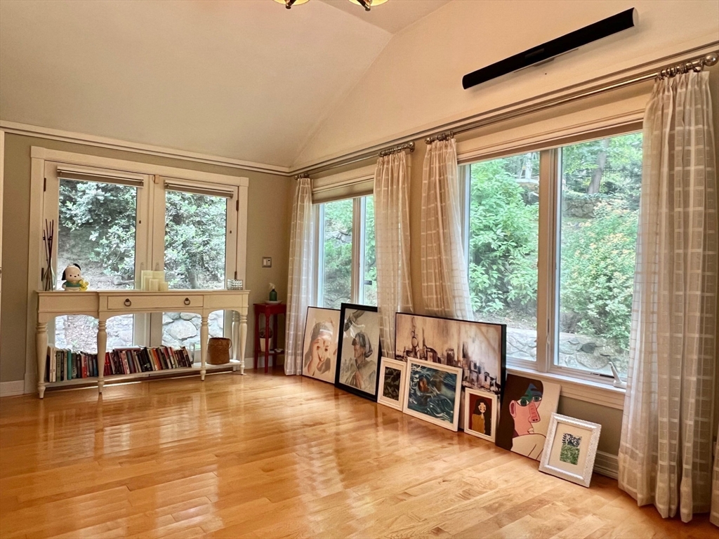 75 Lee Street Brookline, MA 02445 - Photo 14 of 30