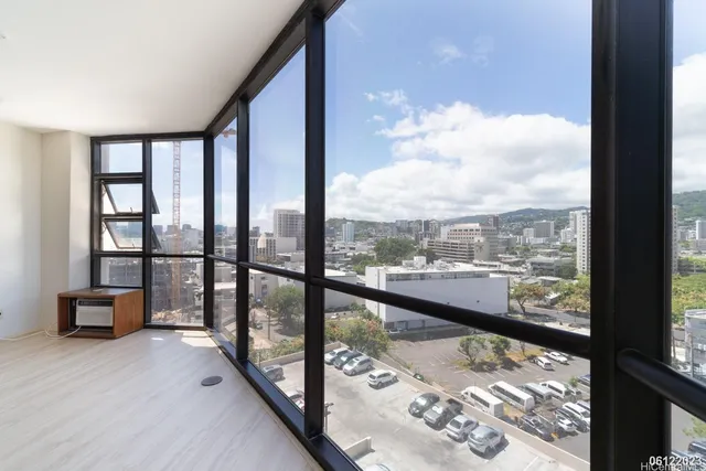 $2,250 | 930 Kaheka Street, Unit 1204, Honolulu, HI 96814