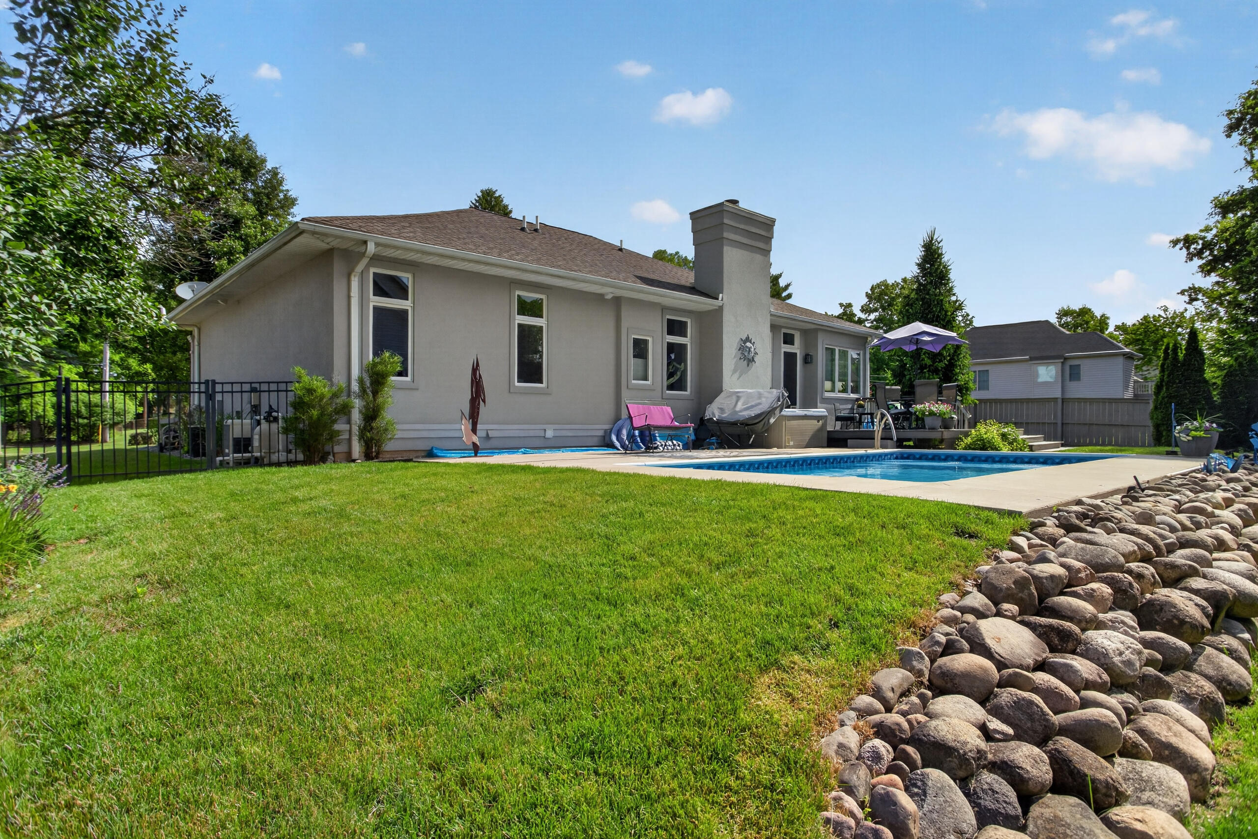2401 Ridgeway Road Jackson, MI 49203 - Photo 51 of 58 IMG_8818