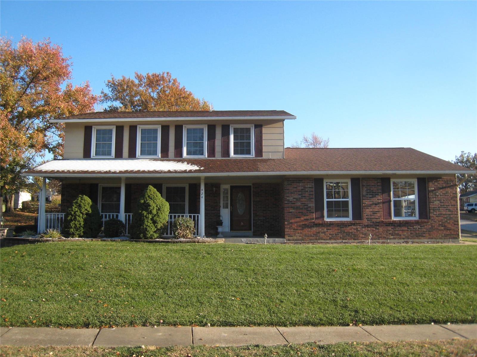 424 Hunters Ridge St. Charles, MO 63301 - Photo 1 of 19 Gallery Image 1
