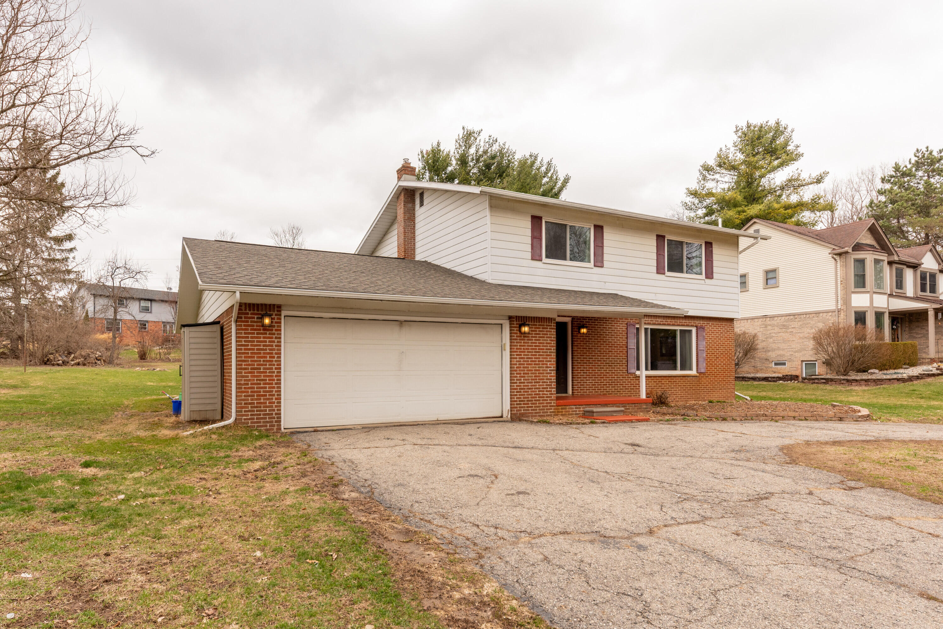 11021 Culver Road Brighton, MI 48114 - Photo 2 of 42 001_40