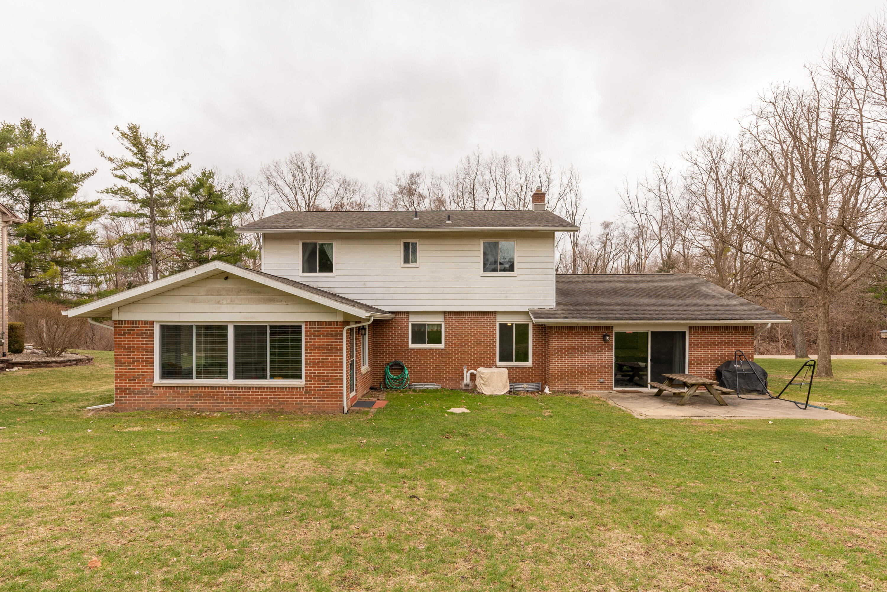 11021 Culver Road Brighton, MI 48114 - Photo 37 of 42 004_37