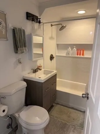 $2,950 | 21 Chauncy Street, Unit 1B, Cambridge, MA 02138