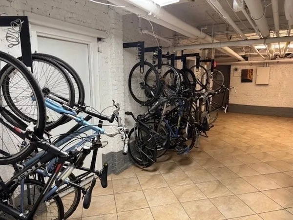 $2,950 | 21 Chauncy Street, Unit 1B, Cambridge, MA 02138