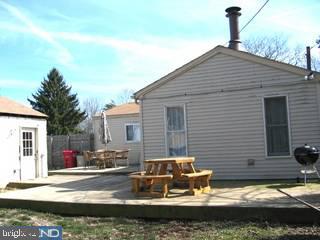 31 Henry Road Norristown, PA 19403 - Photo 2 of 3 Gallery Image 2